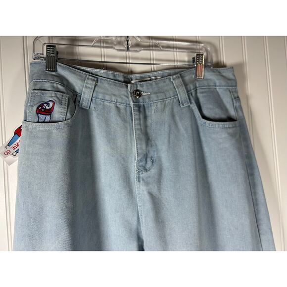 men’s size XL, light wash jeans NWT  at run  a smaller  look the measurement - Picture 15 of 15